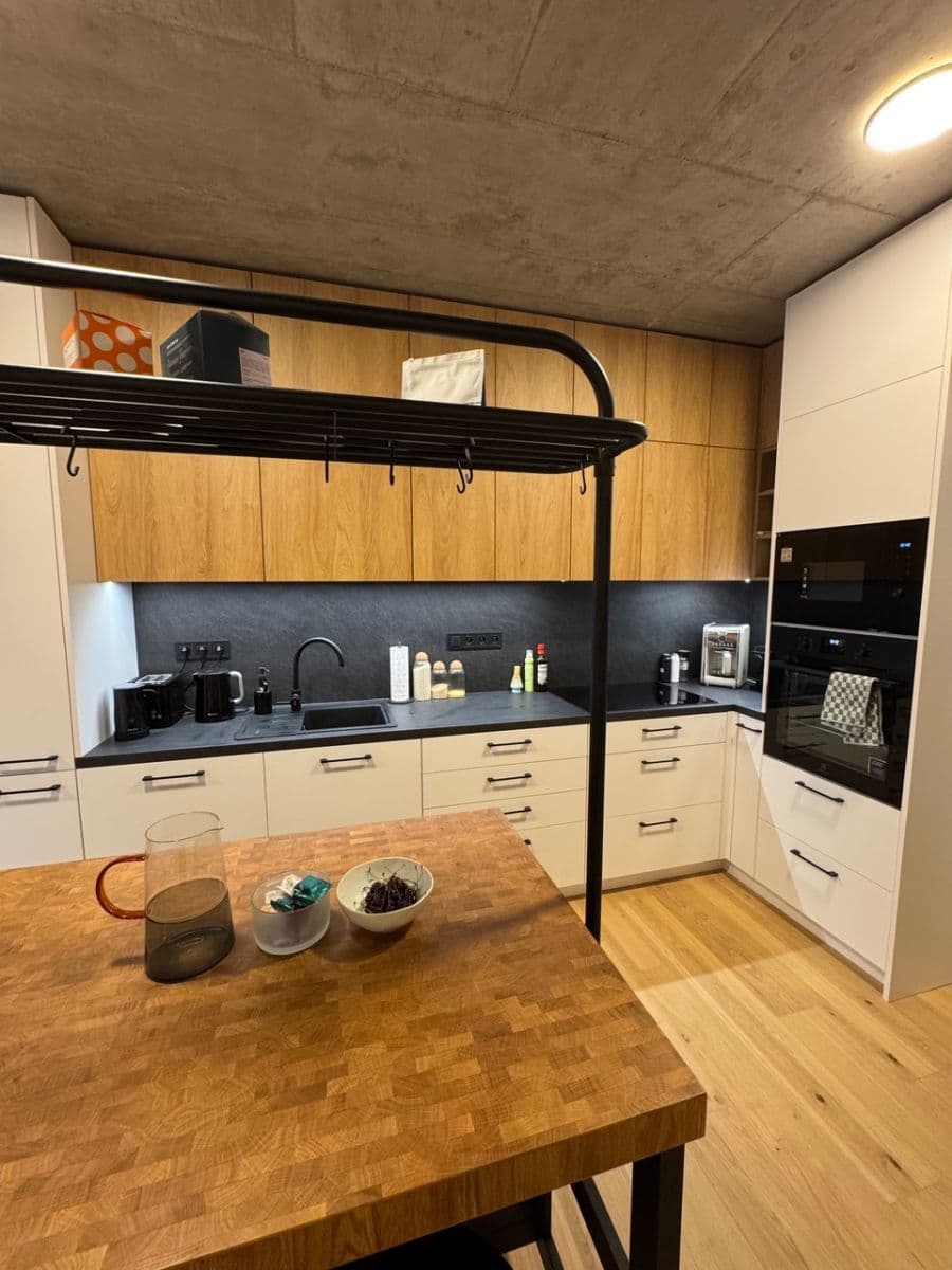 Predaj bytu 3-izbový 73 m², Kolbenova, Praha, Praha Predaj bytu 3-izbový 73 m², Kolbenova, Praha, Praha
