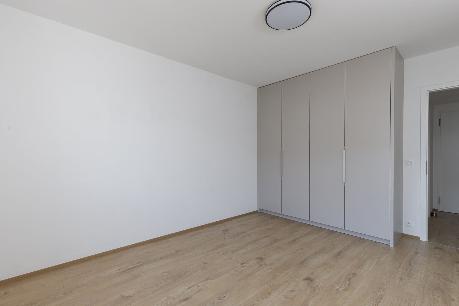 Prenájom bytu 2-izbový 56 m², Nebřenická, Praha, Praha Prenájom bytu 2-izbový 56 m², Nebřenická, Praha, Praha