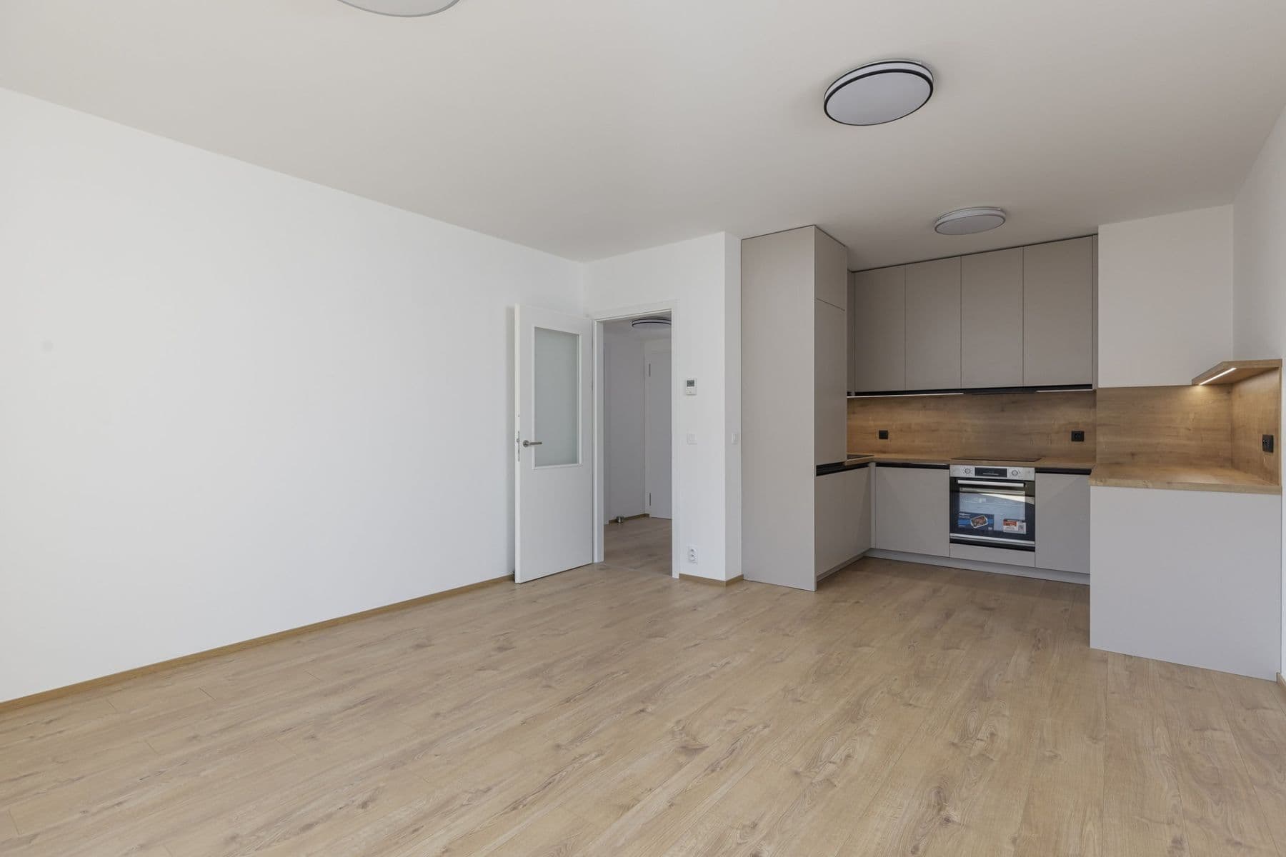 Prenájom bytu 2-izbový 56 m², Nebřenická, Praha, Praha Prenájom bytu 2-izbový 56 m², Nebřenická, Praha, Praha