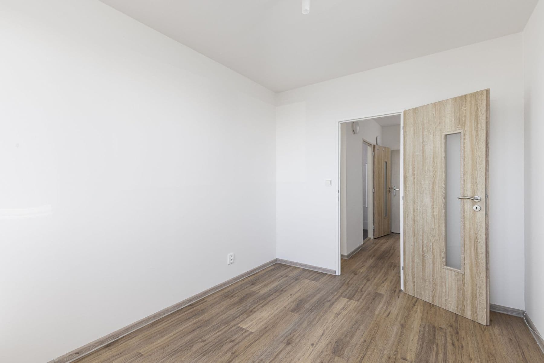 Prenájom bytu 2-izbový 41 m², Zárybská, Praha, Praha Prenájom bytu 2-izbový 41 m², Zárybská, Praha, Praha