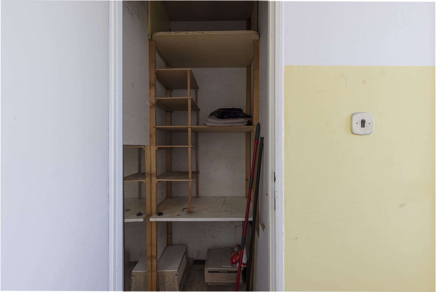 Prenájom bytu 2-izbový 41 m², Zárybská, Praha, Praha Prenájom bytu 2-izbový 41 m², Zárybská, Praha, Praha