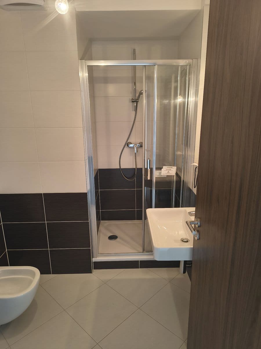 Prenájom bytu 1-izbový 36 m², Pod Harfou, Praha, Praha Prenájom bytu 1-izbový 36 m², Pod Harfou, Praha, Praha