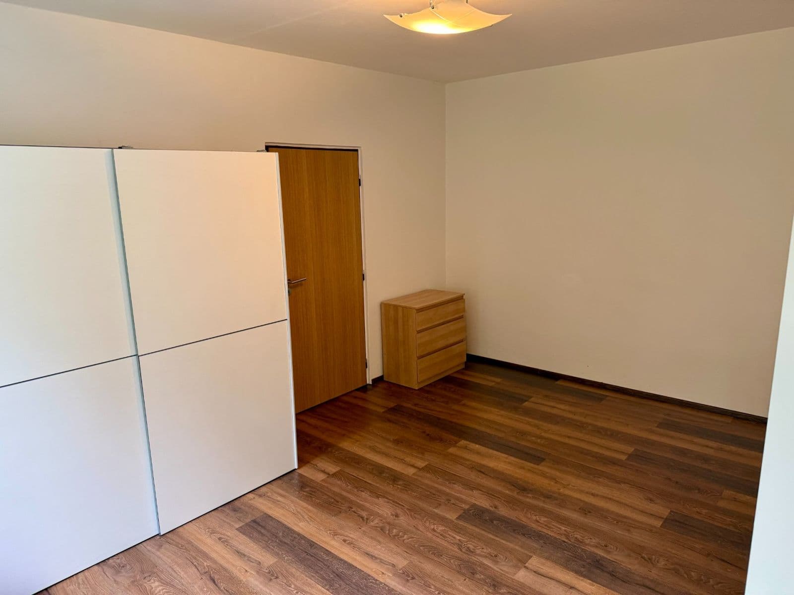 Prenájom bytu 1-izbový 38 m², Závodu míru, Karlovy Vary, Karlovarský kraj Prenájom bytu 1-izbový 38 m², Závodu míru, Karlovy Vary, Karlovarský kraj