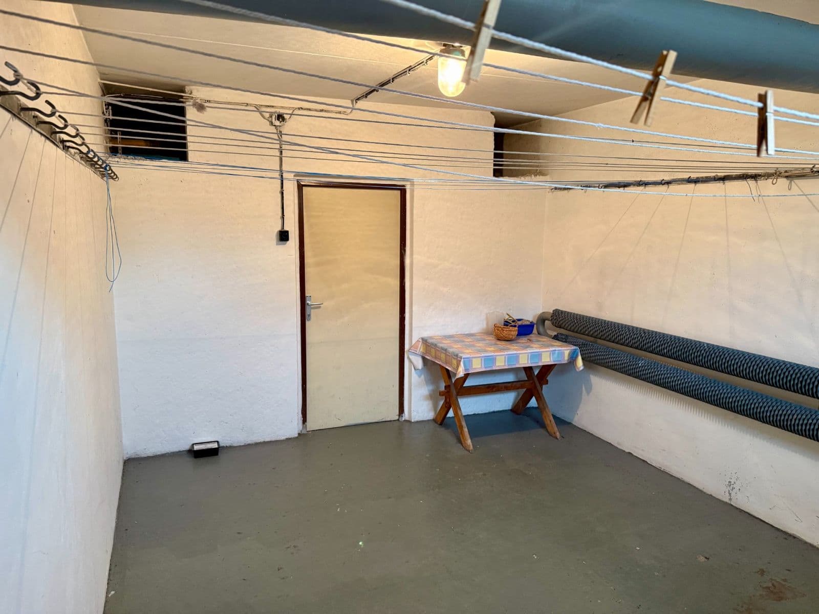 Prenájom bytu 1-izbový 38 m², Závodu míru, Karlovy Vary, Karlovarský kraj Prenájom bytu 1-izbový 38 m², Závodu míru, Karlovy Vary, Karlovarský kraj