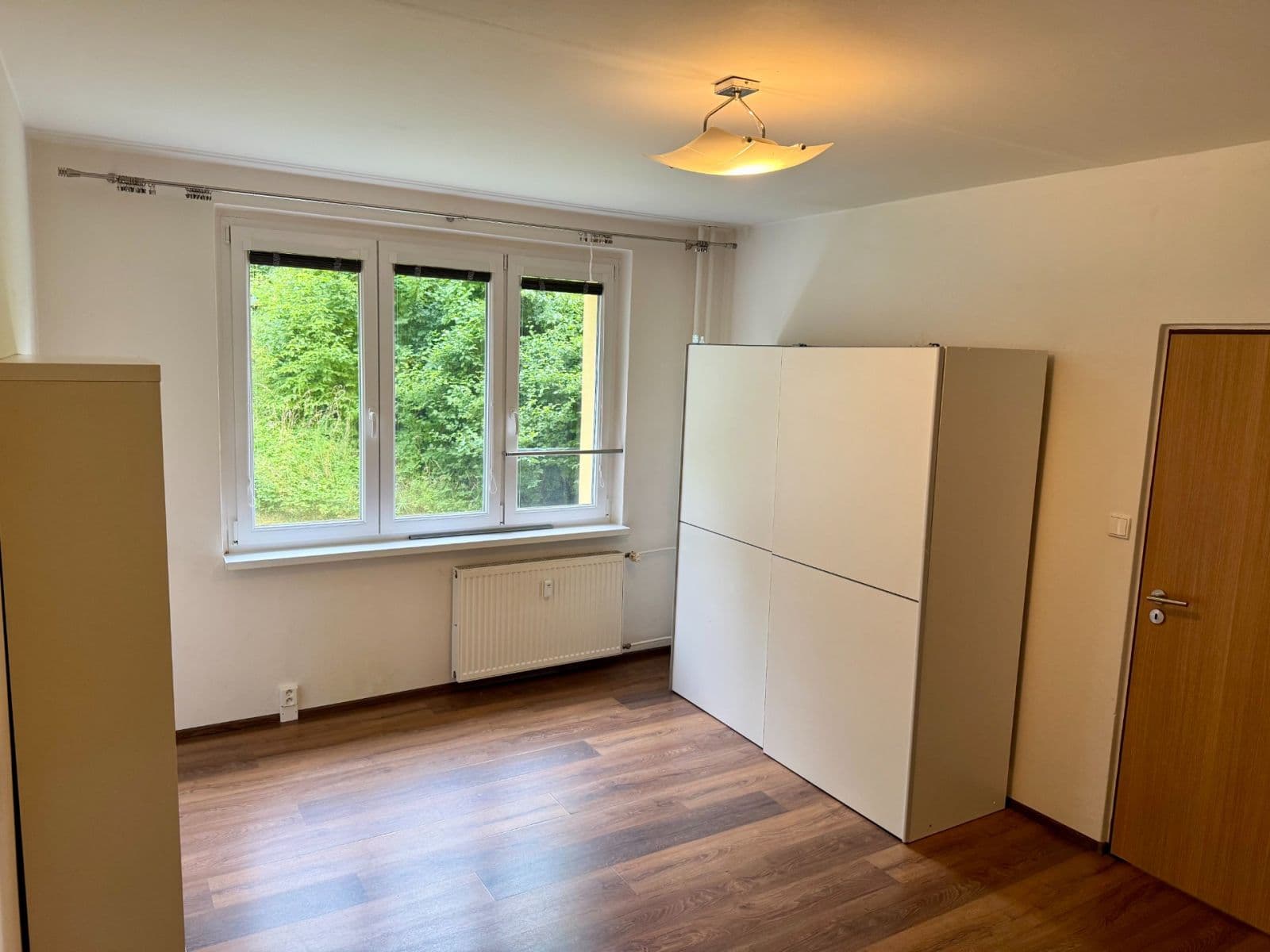 Prenájom bytu 1-izbový 38 m², Závodu míru, Karlovy Vary, Karlovarský kraj Prenájom bytu 1-izbový 38 m², Závodu míru, Karlovy Vary, Karlovarský kraj
