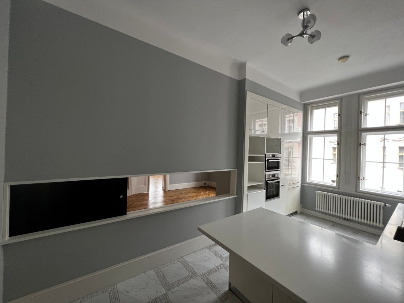 Prenájom bytu 4-izbový 142 m², Bílkova, Praha, Praha Prenájom bytu 4-izbový 142 m², Bílkova, Praha, Praha