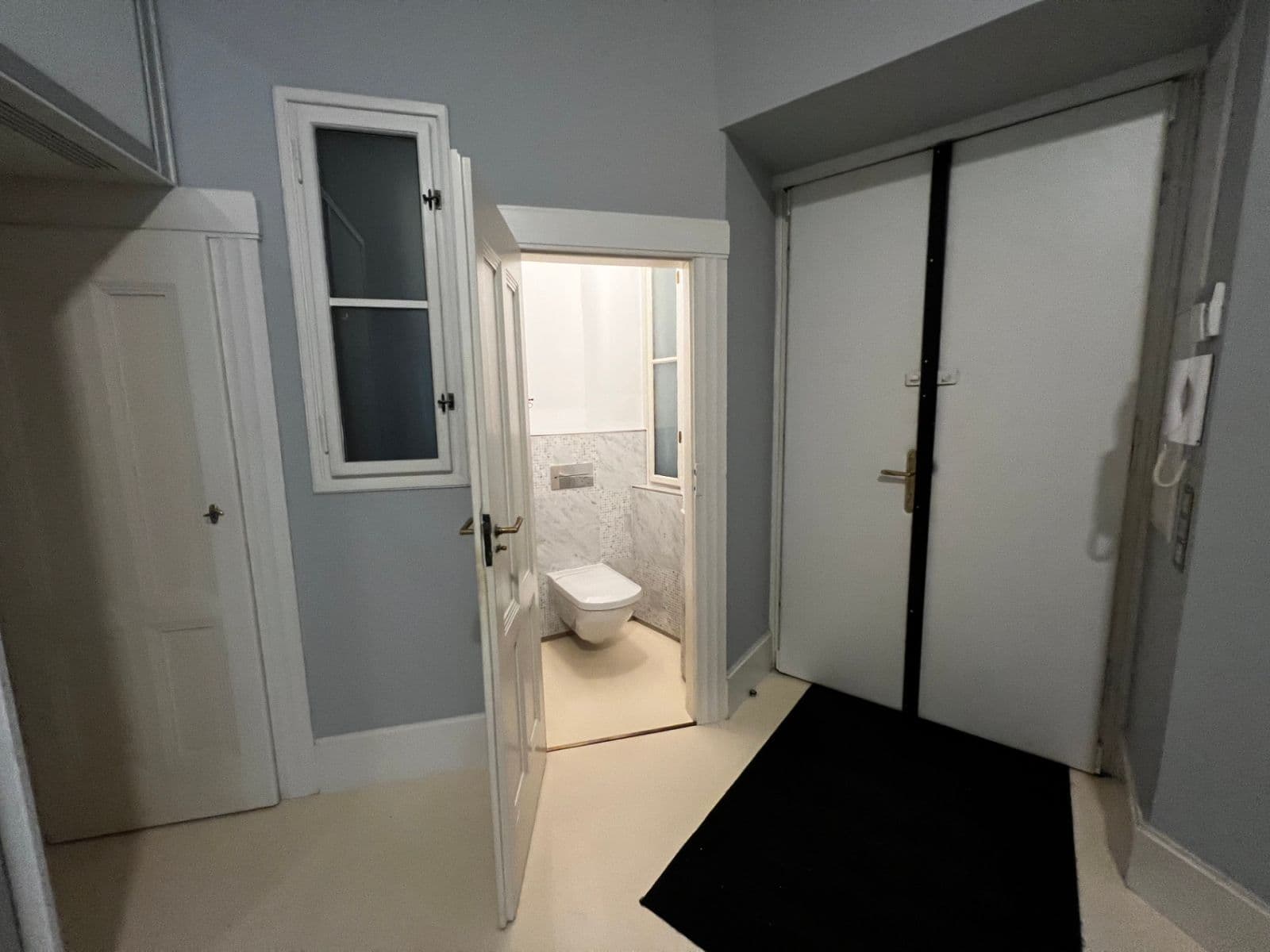 Prenájom bytu 4-izbový 142 m², Bílkova, Praha, Praha Prenájom bytu 4-izbový 142 m², Bílkova, Praha, Praha