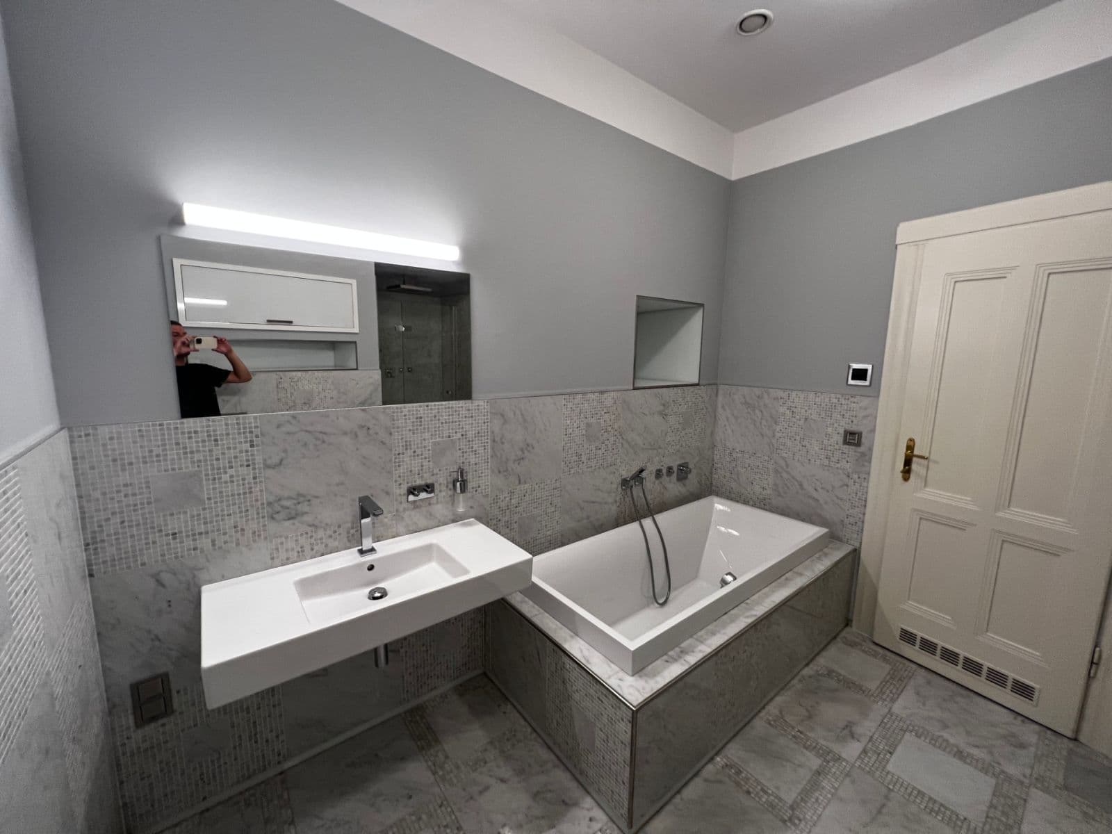 Prenájom bytu 4-izbový 142 m², Bílkova, Praha, Praha Prenájom bytu 4-izbový 142 m², Bílkova, Praha, Praha