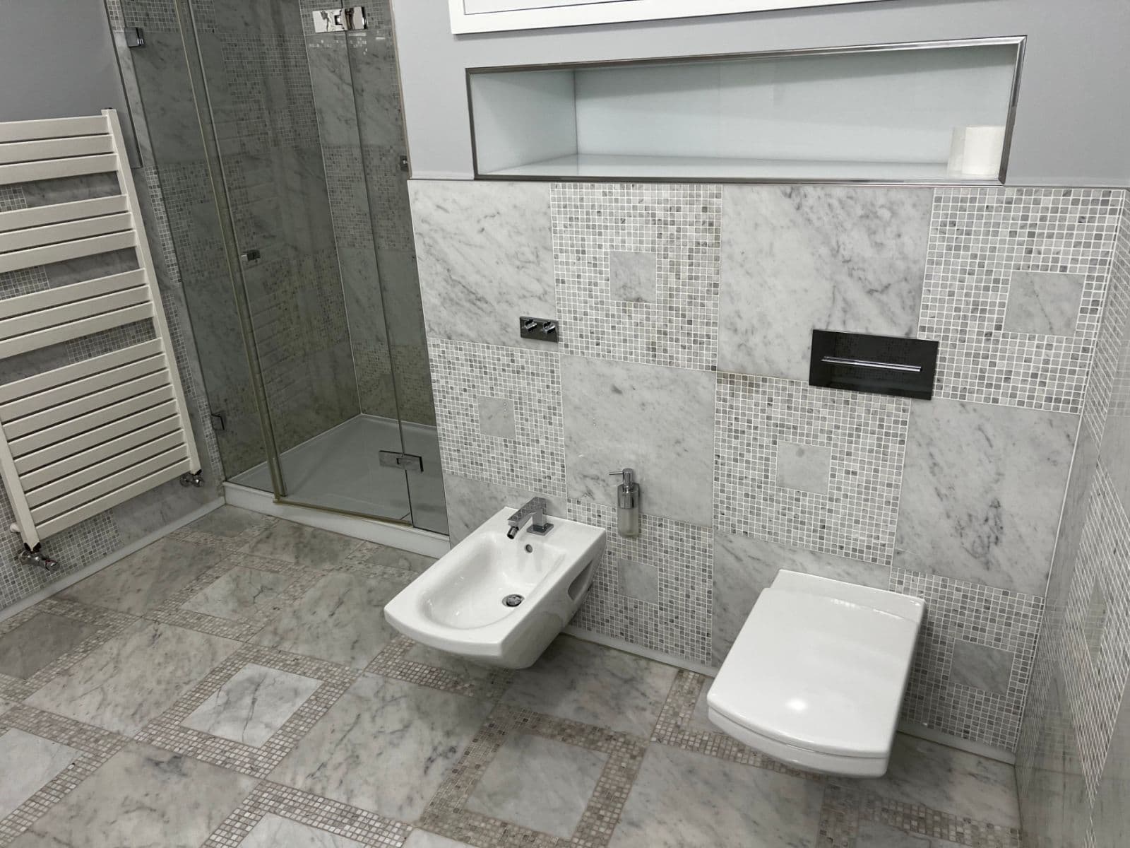 Prenájom bytu 4-izbový 142 m², Bílkova, Praha, Praha Prenájom bytu 4-izbový 142 m², Bílkova, Praha, Praha