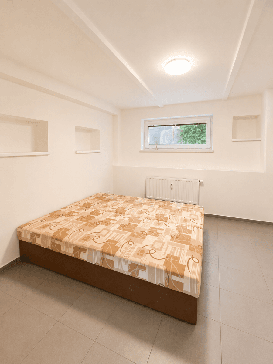 Prenájom bytu 2-izbový 36 m², Sadařská, Brno, Jihomoravský kraj Prenájom bytu 2-izbový 36 m², Sadařská, Brno, Jihomoravský kraj