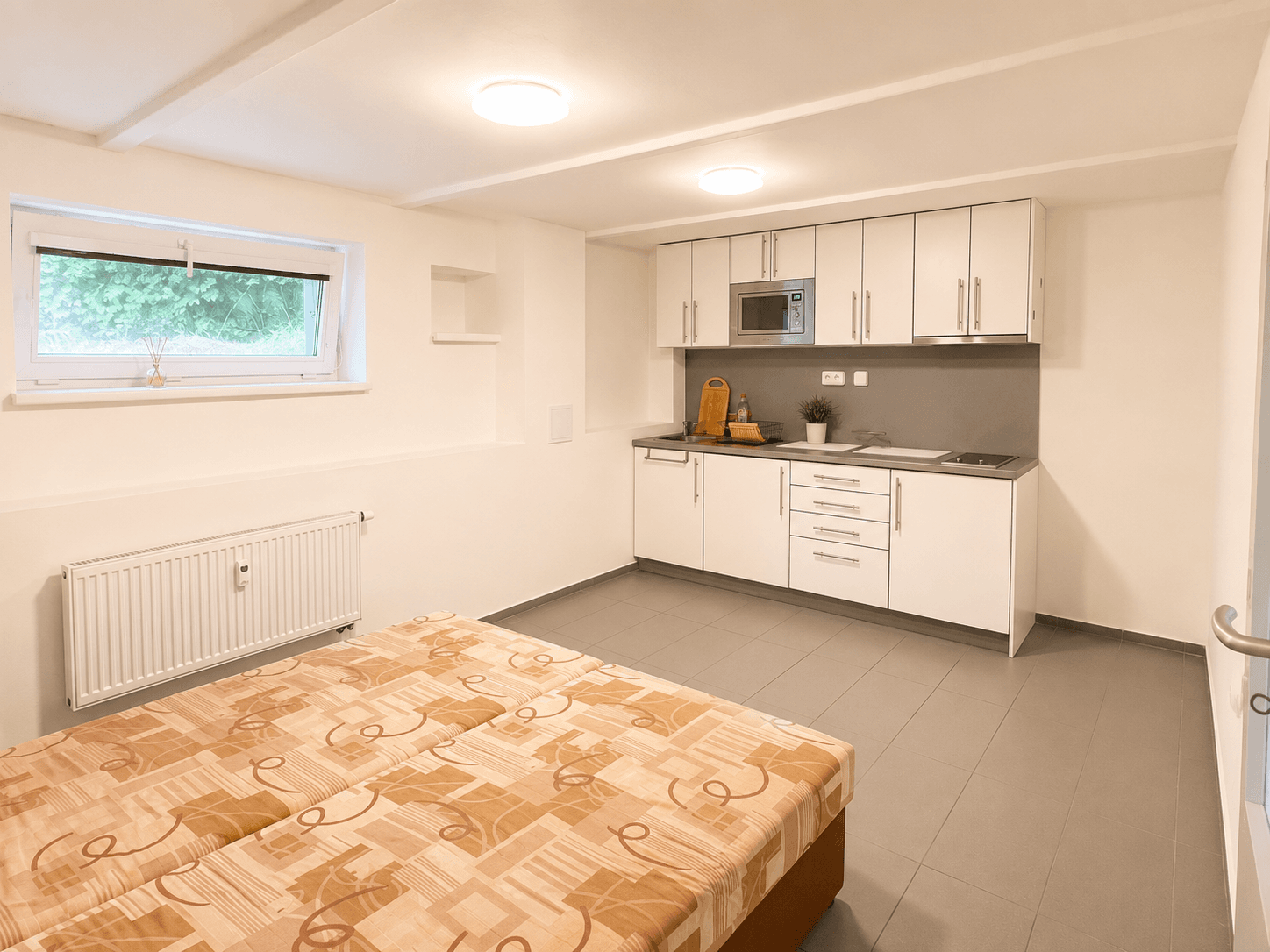Prenájom bytu 2-izbový 36 m², Sadařská, Brno, Jihomoravský kraj Prenájom bytu 2-izbový 36 m², Sadařská, Brno, Jihomoravský kraj