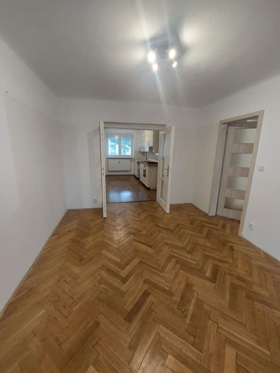 Prenájom bytu 2-izbový 50 m², Herbenova, Kladno, Středočeský kraj Prenájom bytu 2-izbový 50 m², Herbenova, Kladno, Středočeský kraj