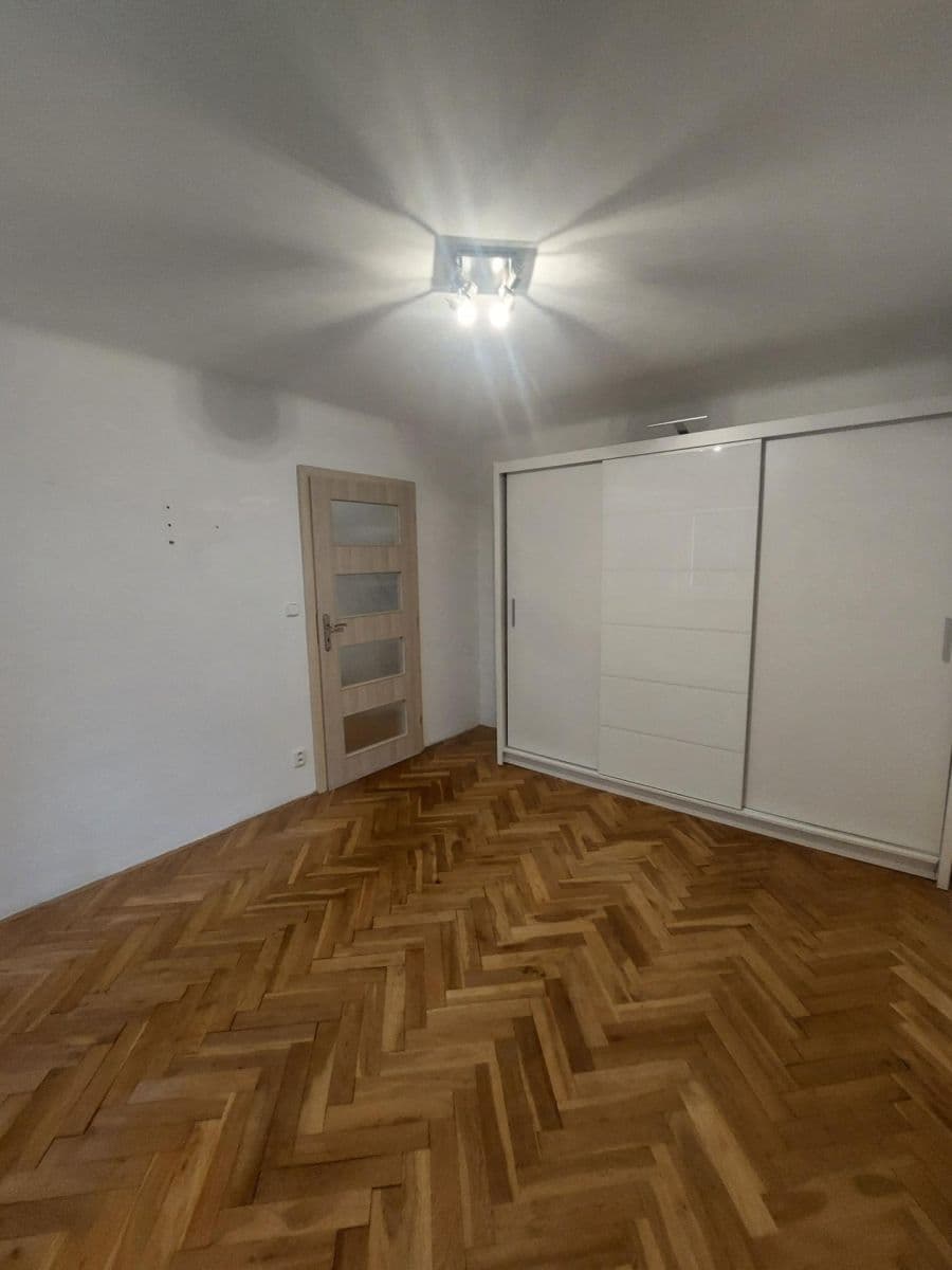 Prenájom bytu 2-izbový 50 m², Herbenova, Kladno, Středočeský kraj Prenájom bytu 2-izbový 50 m², Herbenova, Kladno, Středočeský kraj