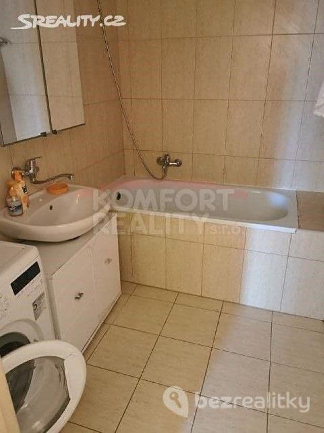 Prenájom bytu 3-izbový 67 m², Hrubého, Praha, Praha Prenájom bytu 3-izbový 67 m², Hrubého, Praha, Praha