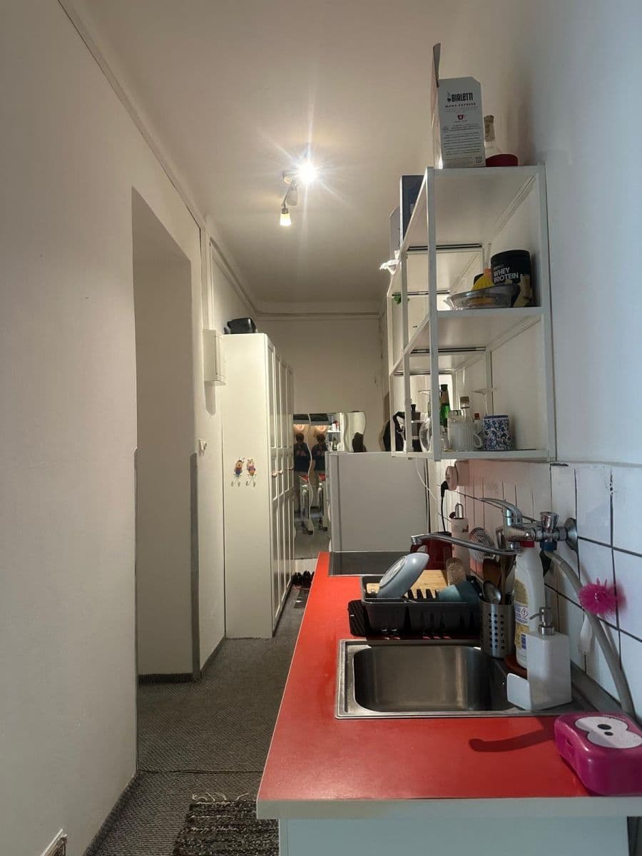 Prenájom bytu 2-izbový 50 m², Jaromírova, Praha, Praha Prenájom bytu 2-izbový 50 m², Jaromírova, Praha, Praha