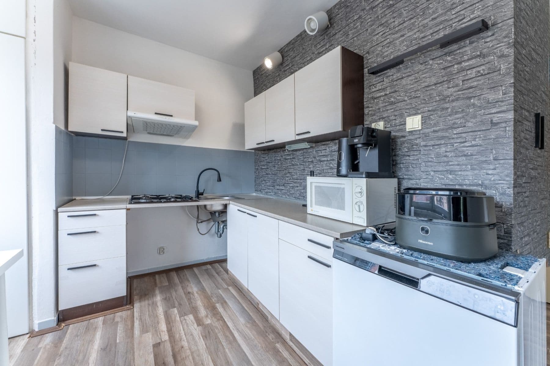 Predaj bytu 1-izbový 37 m², Dvořišťská, Praha, Praha Predaj bytu 1-izbový 37 m², Dvořišťská, Praha, Praha