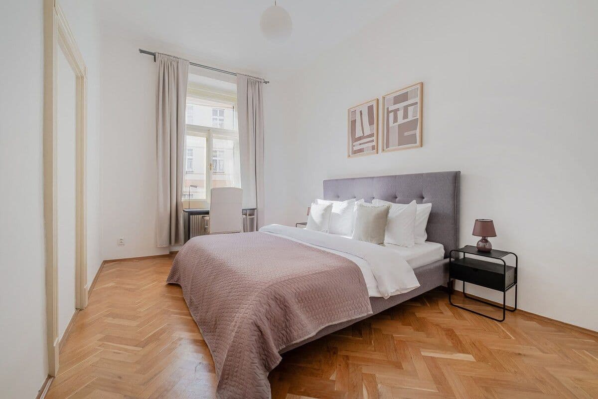 Prenájom bytu 48 m², Na Zderaze, Praha, Praha Prenájom bytu 48 m², Na Zderaze, Praha, Praha