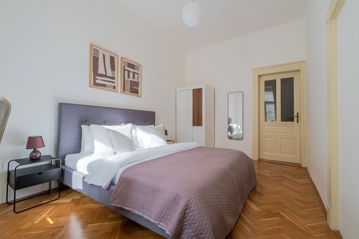Prenájom bytu 48 m², Na Zderaze, Praha, Praha Prenájom bytu 48 m², Na Zderaze, Praha, Praha