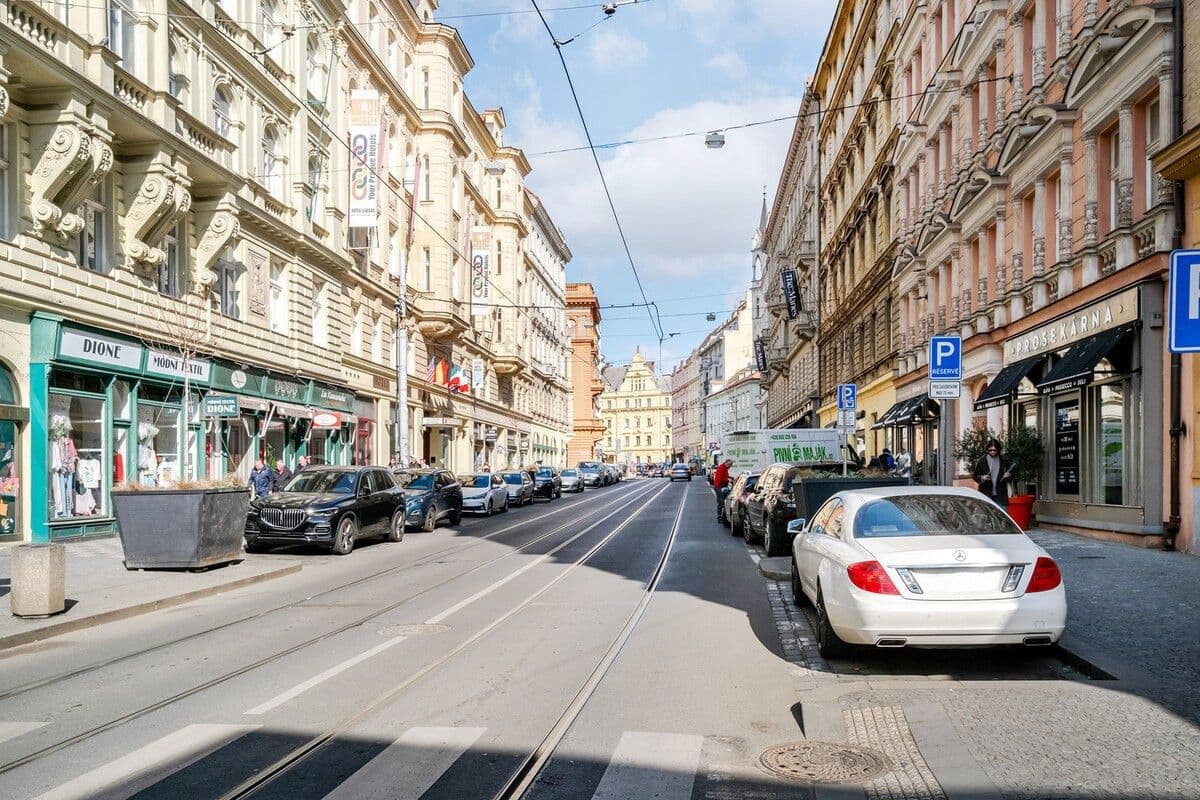 Prenájom bytu 48 m², Na Zderaze, Praha, Praha Prenájom bytu 48 m², Na Zderaze, Praha, Praha