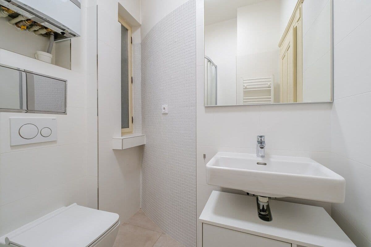 Prenájom bytu 48 m², Na Zderaze, Praha, Praha Prenájom bytu 48 m², Na Zderaze, Praha, Praha