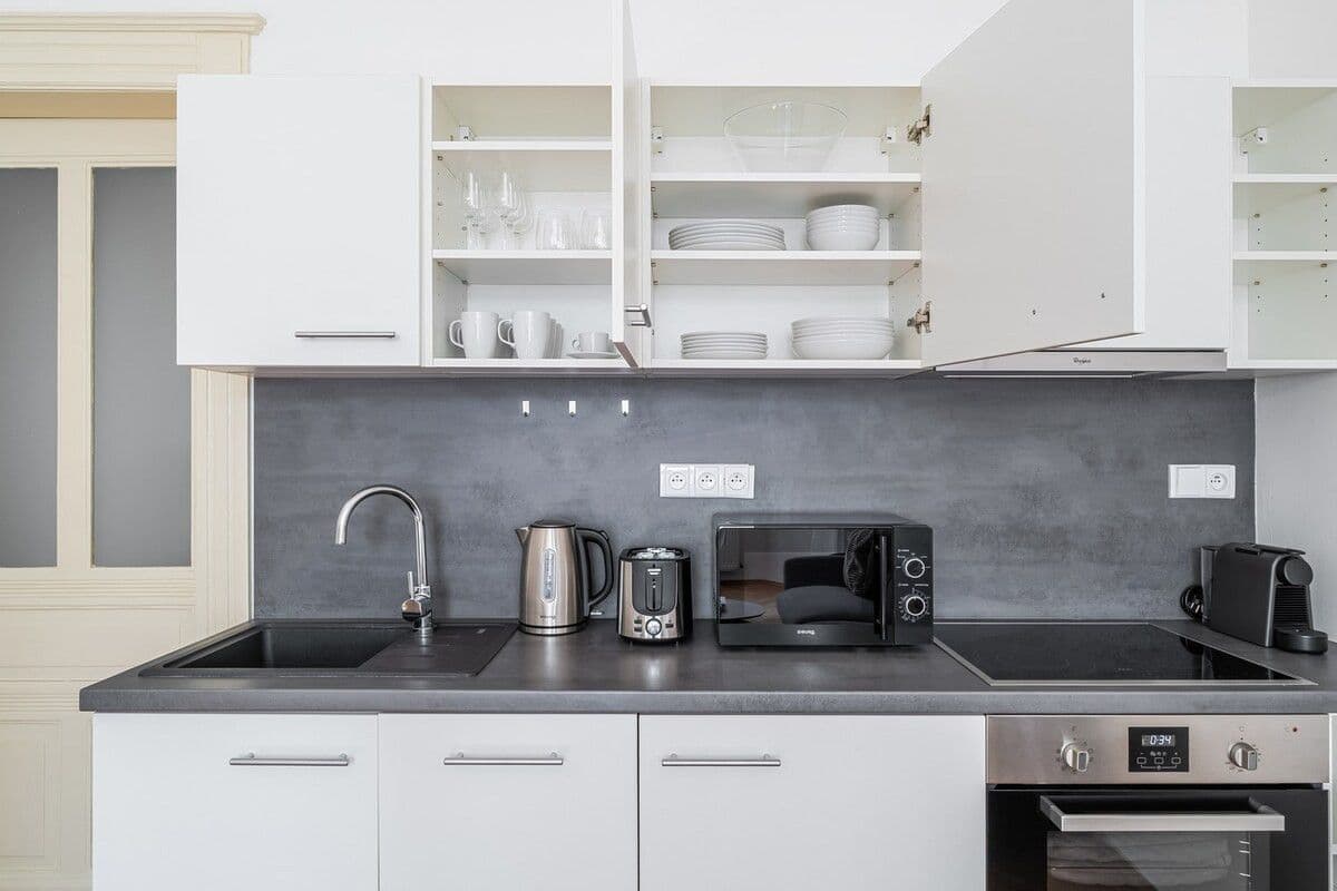 Prenájom bytu 48 m², Na Zderaze, Praha, Praha Prenájom bytu 48 m², Na Zderaze, Praha, Praha