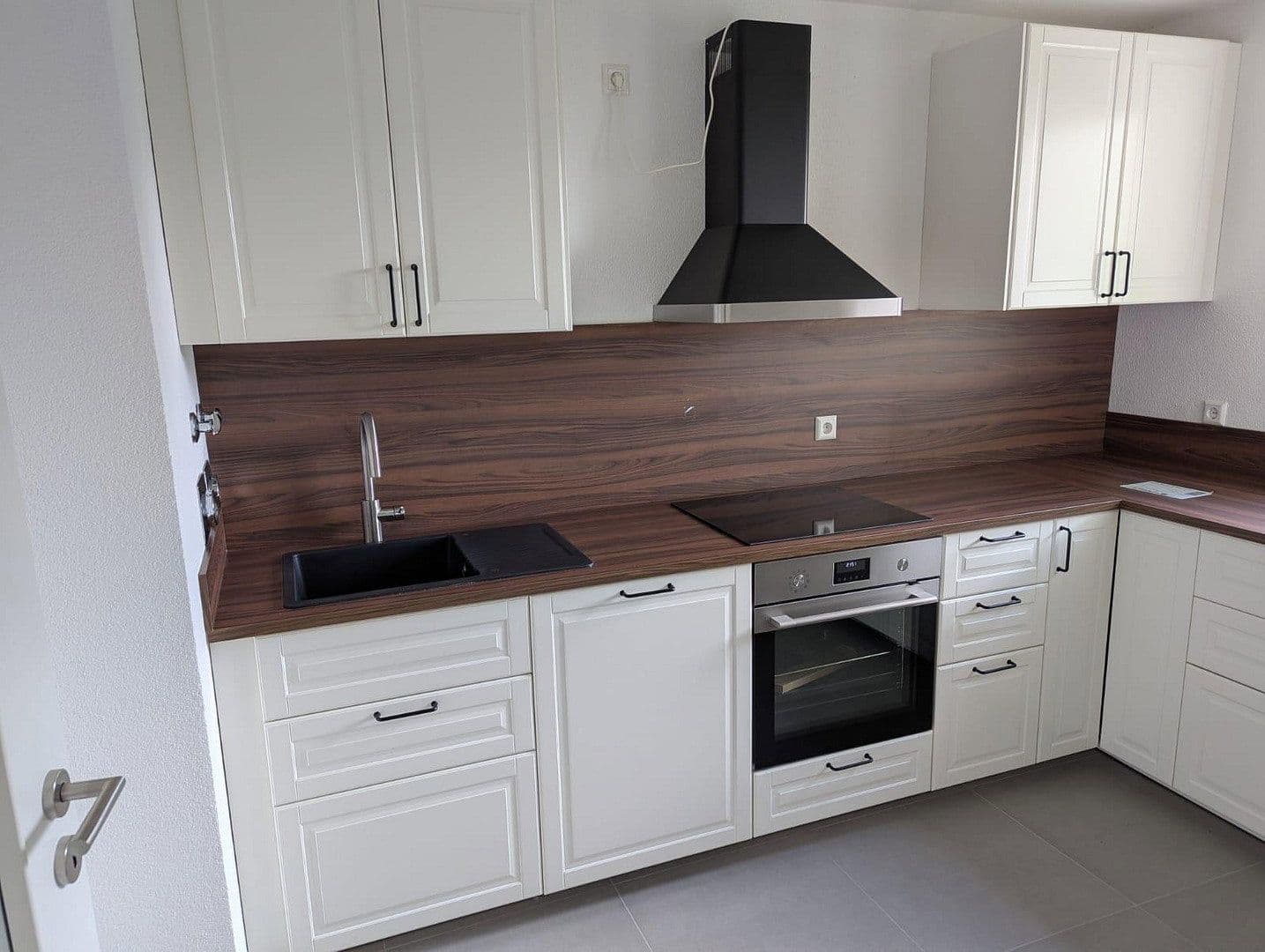 Prenájom bytu 4-izbový 94 m², Heidenheim an der Brenz, Bádensko-Wurttembersko Prenájom bytu 4-izbový 94 m², Heidenheim an der Brenz, Bádensko-Wurttembersko
