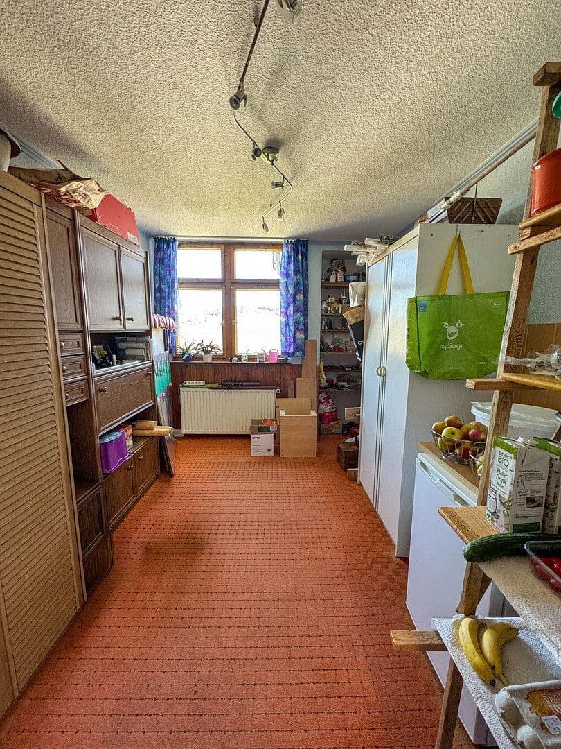 Prenájom bytu 6-izbový 115 m², Schwarzenberger Str. 75, Aue-Bad Schlema, Sasko Prenájom bytu 6-izbový 115 m², Schwarzenberger Str. 75, Aue-Bad Schlema, Sasko