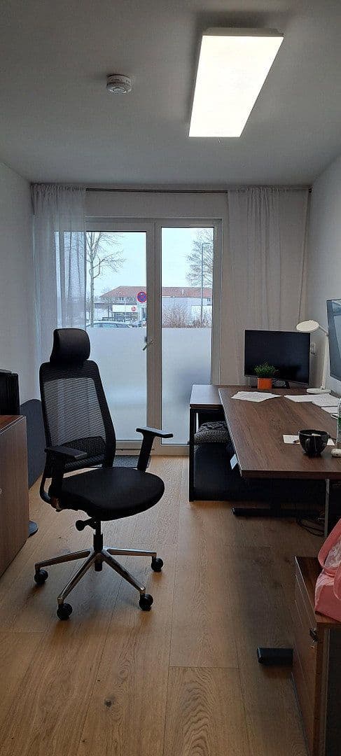 Prenájom kancelárie 130 m², Georg-Huber-Straße 12, Zorneding, Ortsteil Pöring, Bavorsko Prenájom kancelárie 130 m², Georg-Huber-Straße 12, Zorneding, Ortsteil Pöring, Bavorsko