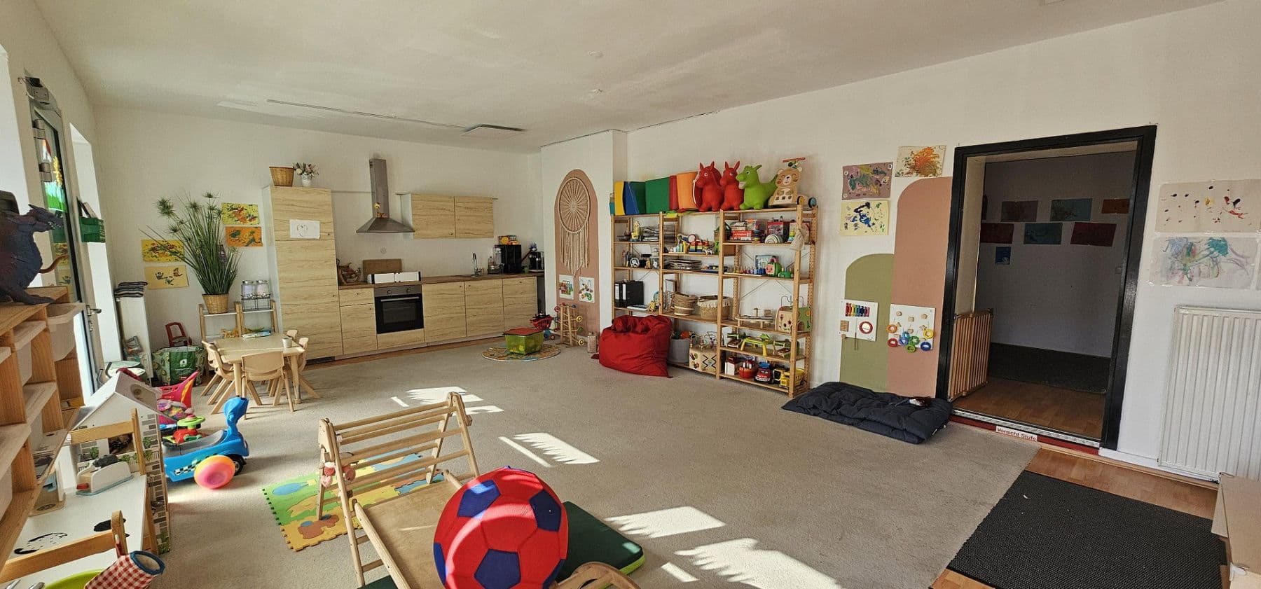 Prenájom kancelárie 83 m², Erkrather Straße 68, Düsseldorf, Severné Porýnie - Westfálsko Prenájom kancelárie 83 m², Erkrather Straße 68, Düsseldorf, Severné Porýnie - Westfálsko