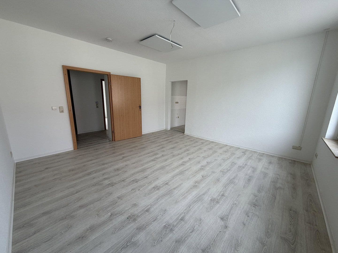 Prenájom bytu 3-izbový 85 m², Ziegelstraße 47, Dessau-Roßlau, Sasko-Anhaltsko Prenájom bytu 3-izbový 85 m², Ziegelstraße 47, Dessau-Roßlau, Sasko-Anhaltsko