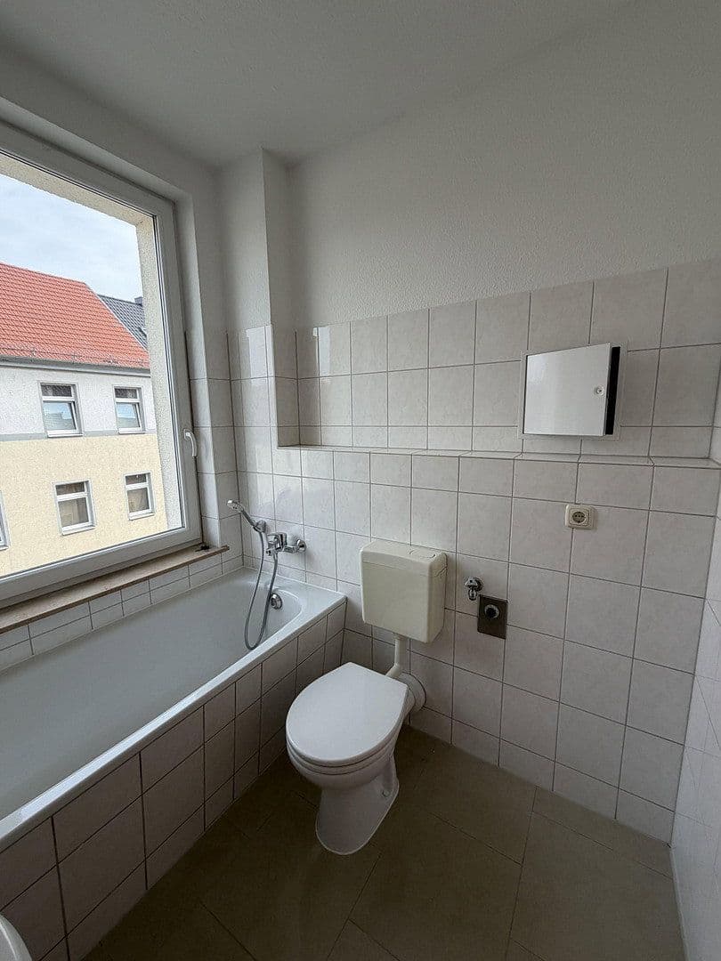 Prenájom bytu 3-izbový 85 m², Ziegelstraße 47, Dessau-Roßlau, Sasko-Anhaltsko Prenájom bytu 3-izbový 85 m², Ziegelstraße 47, Dessau-Roßlau, Sasko-Anhaltsko