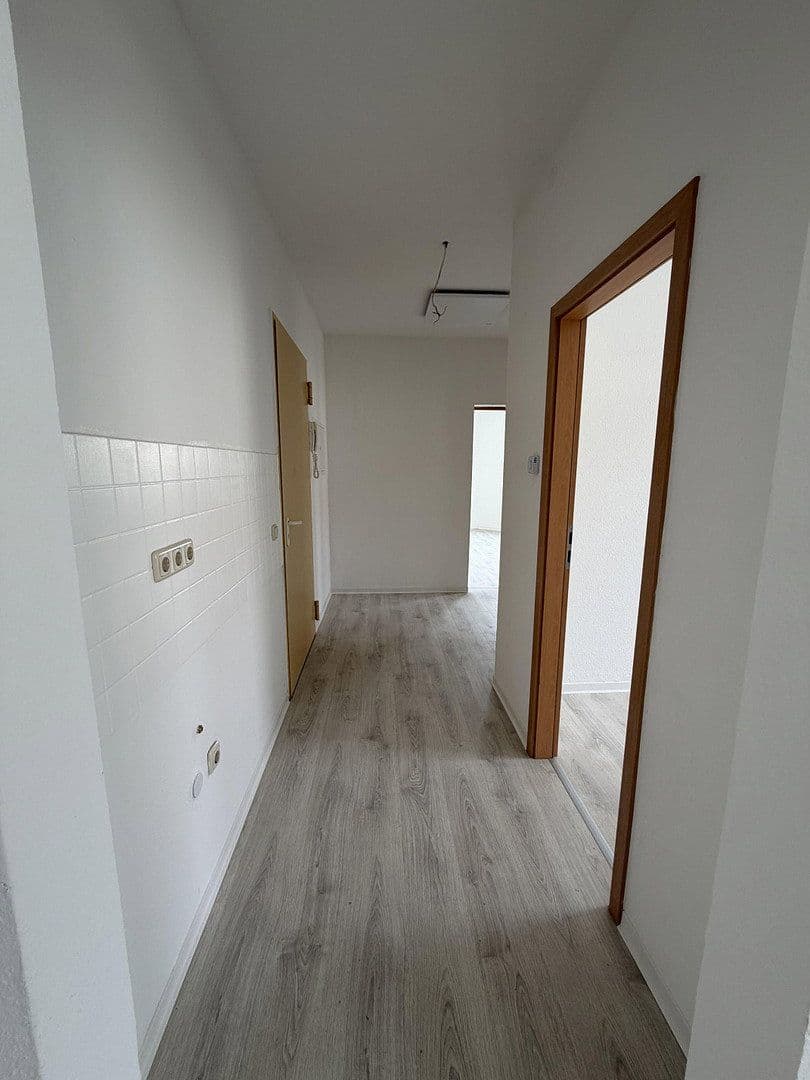 Prenájom bytu 3-izbový 85 m², Ziegelstraße 47, Dessau-Roßlau, Sasko-Anhaltsko Prenájom bytu 3-izbový 85 m², Ziegelstraße 47, Dessau-Roßlau, Sasko-Anhaltsko