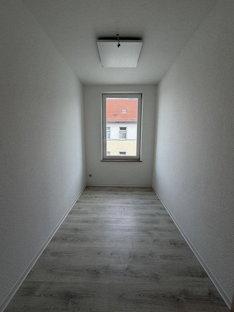 Prenájom bytu 3-izbový 85 m², Ziegelstraße 47, Dessau-Roßlau, Sasko-Anhaltsko Prenájom bytu 3-izbový 85 m², Ziegelstraße 47, Dessau-Roßlau, Sasko-Anhaltsko