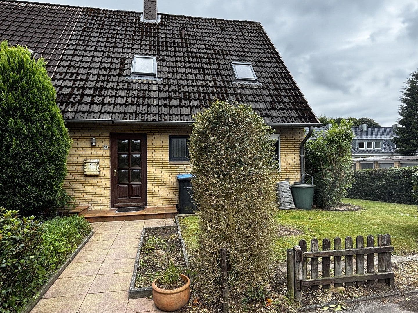 Prenájom domu 87 m², pozemok 220 m², Itzehoe, Šlezvicko-Holštajnsko Prenájom domu 87 m², pozemok 220 m², Itzehoe, Šlezvicko-Holštajnsko