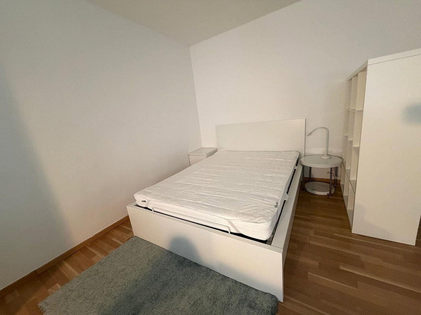 Prenájom bytu 1-izbový 31 m², Stuttgart, Bádensko-Wurttembersko Prenájom bytu 1-izbový 31 m², Stuttgart, Bádensko-Wurttembersko
