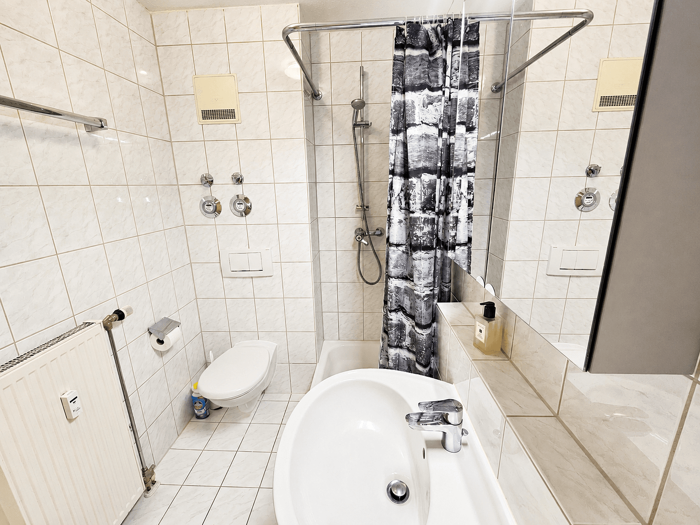 Prenájom bytu 2-izbový 42 m², Nußloch, Bádensko-Wurttembersko Prenájom bytu 2-izbový 42 m², Nußloch, Bádensko-Wurttembersko