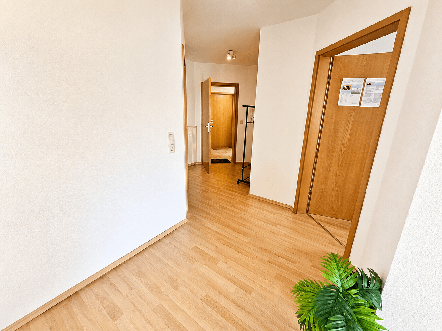 Prenájom bytu 2-izbový 42 m², Nußloch, Bádensko-Wurttembersko Prenájom bytu 2-izbový 42 m², Nußloch, Bádensko-Wurttembersko