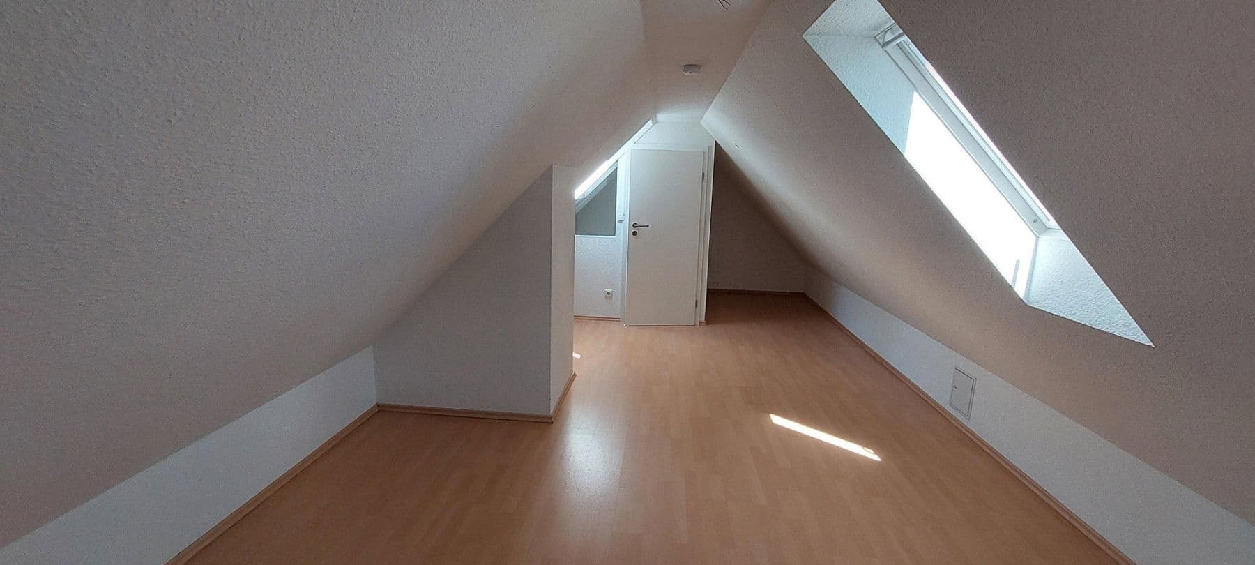 Predaj domu 260 m², pozemok 993 m², Wendelstein, Bavorsko Predaj domu 260 m², pozemok 993 m², Wendelstein, Bavorsko