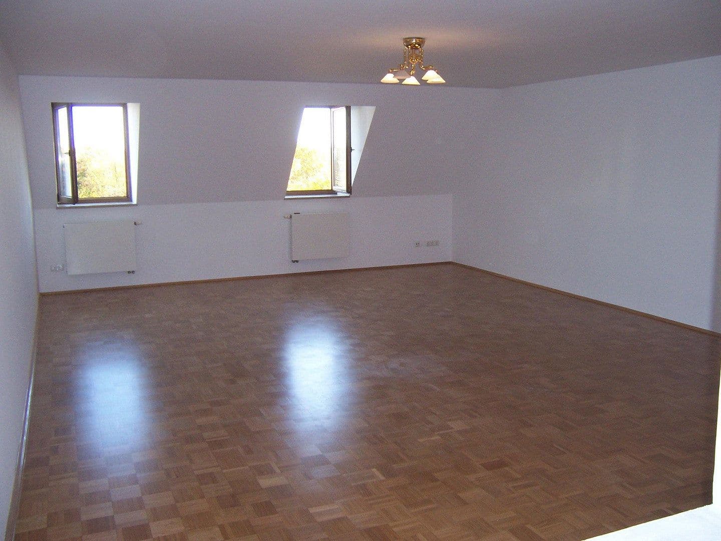 Prenájom bytu 3-izbový 84 m², Ferdinand-Lassalle-Str. 11, Leipzig, Sasko Prenájom bytu 3-izbový 84 m², Ferdinand-Lassalle-Str. 11, Leipzig, Sasko