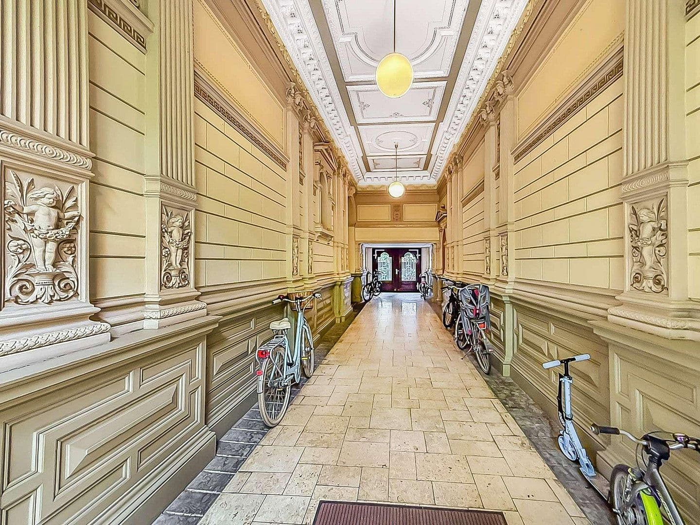 Prenájom bytu 3-izbový 84 m², Ferdinand-Lassalle-Str. 11, Leipzig, Sasko Prenájom bytu 3-izbový 84 m², Ferdinand-Lassalle-Str. 11, Leipzig, Sasko