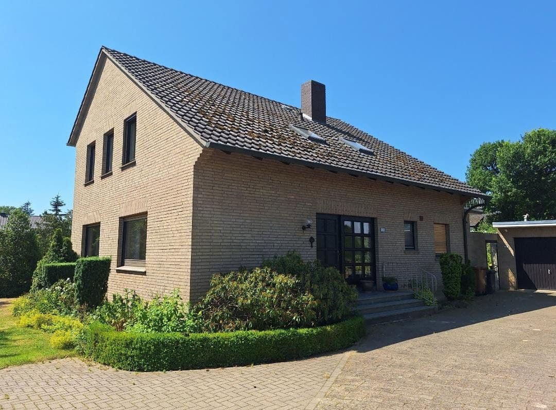 Predaj domu 204 m², pozemok 3.250 m², Diepholz, Dolné Sasko Predaj domu 204 m², pozemok 3.250 m², Diepholz, Dolné Sasko