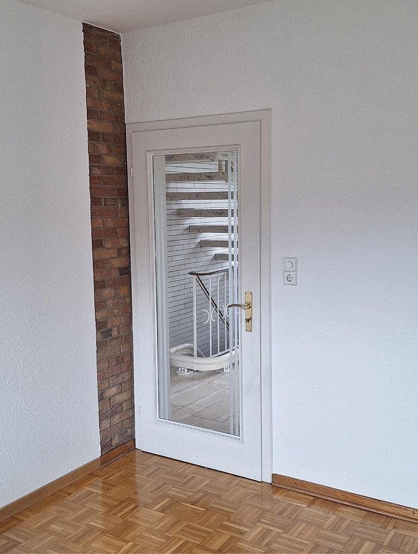 Predaj domu 204 m², pozemok 3.250 m², Diepholz, Dolné Sasko Predaj domu 204 m², pozemok 3.250 m², Diepholz, Dolné Sasko