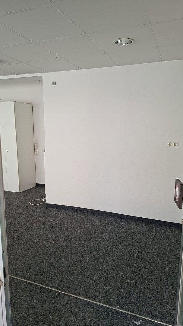 Prenájom nebytového priestoru 44 m², Bahnhofstr., Mörfelden-Walldorf, Hesensko Prenájom nebytového priestoru 44 m², Bahnhofstr., Mörfelden-Walldorf, Hesensko