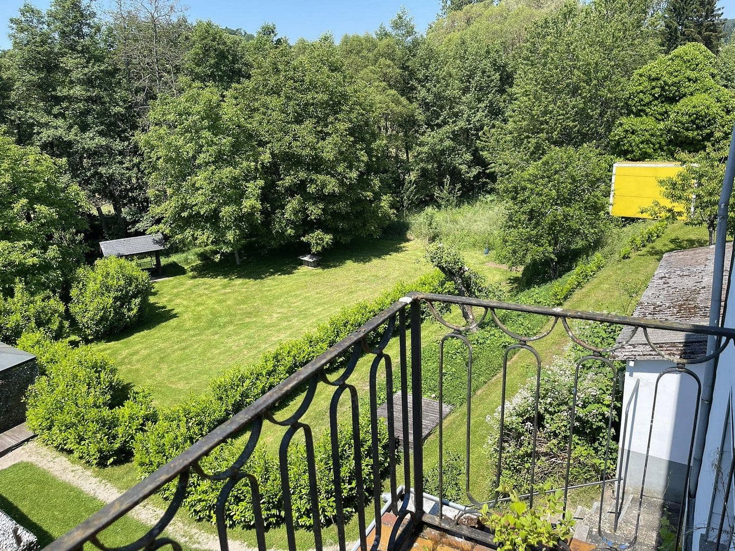 Predaj domu 160 m², pozemok 7.296 m², Gerolstein, Porýnie-Falcko Predaj domu 160 m², pozemok 7.296 m², Gerolstein, Porýnie-Falcko