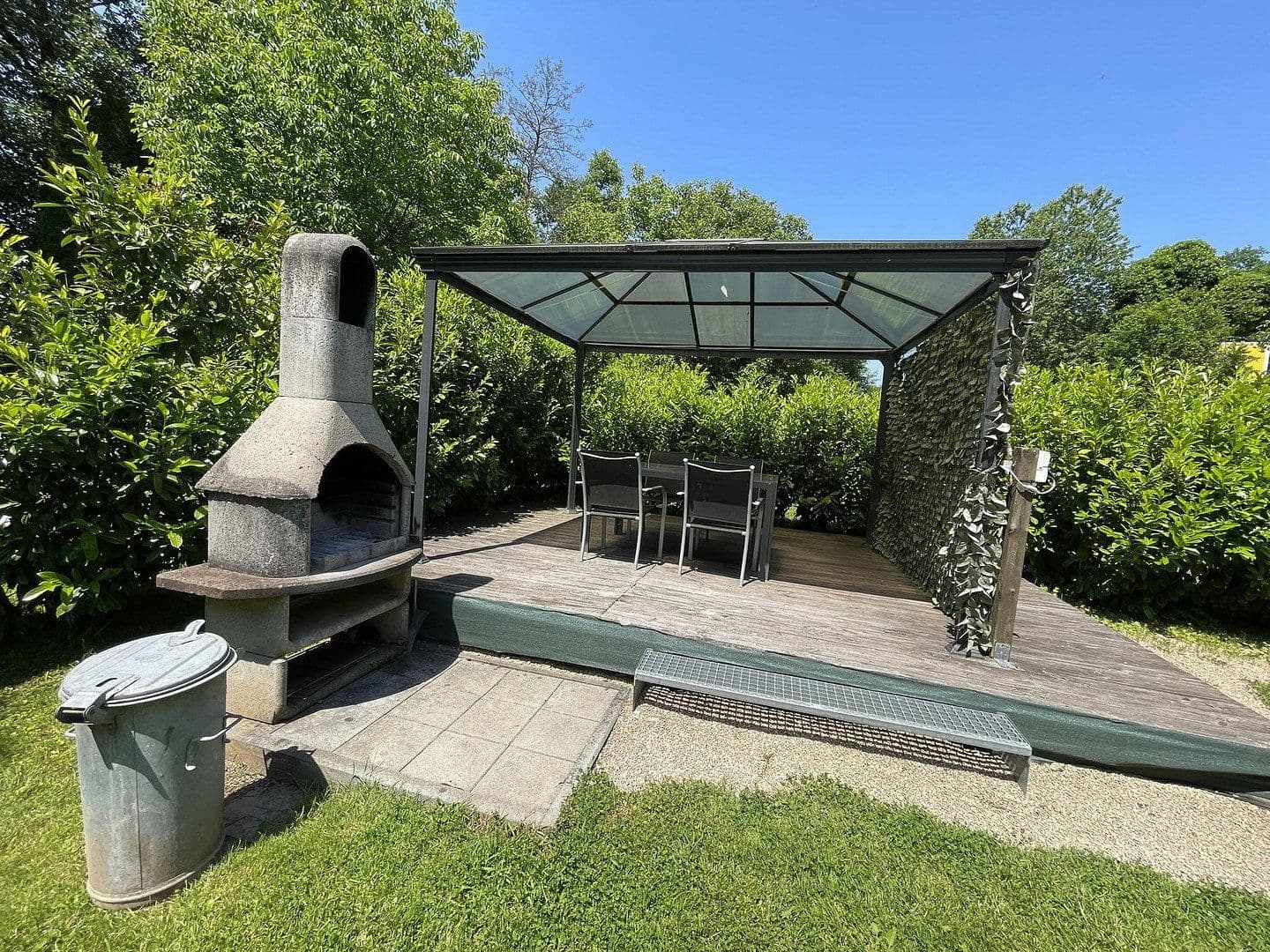 Predaj domu 160 m², pozemok 7.296 m², Gerolstein, Porýnie-Falcko Predaj domu 160 m², pozemok 7.296 m², Gerolstein, Porýnie-Falcko