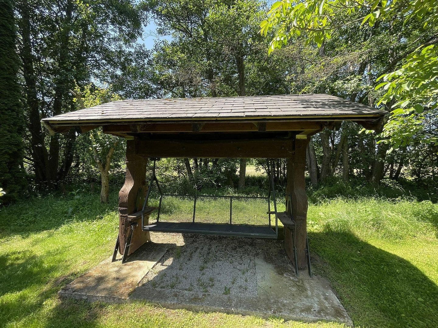 Predaj domu 160 m², pozemok 7.296 m², Gerolstein, Porýnie-Falcko Predaj domu 160 m², pozemok 7.296 m², Gerolstein, Porýnie-Falcko