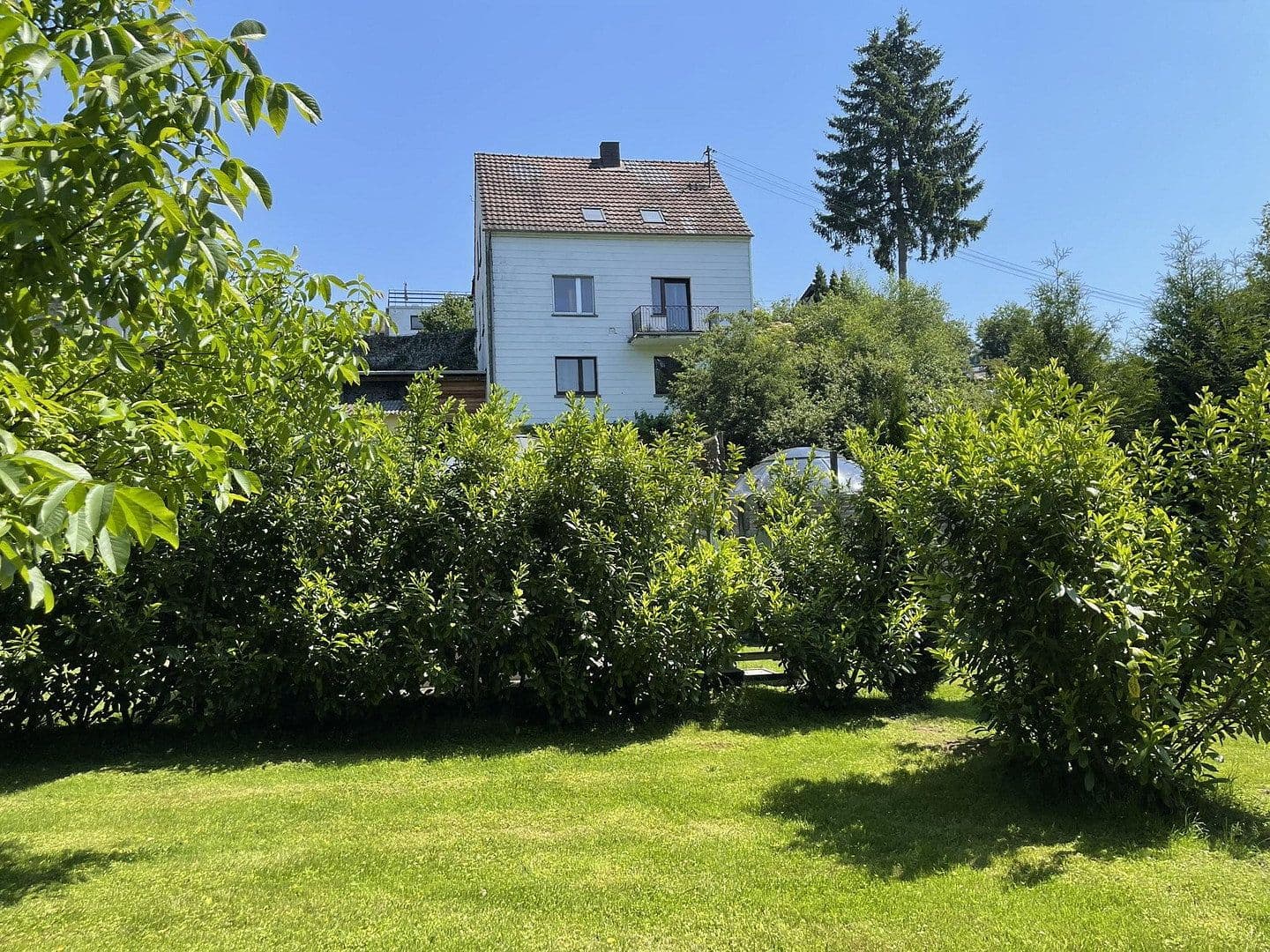 Predaj domu 160 m², pozemok 7.296 m², Gerolstein, Porýnie-Falcko Predaj domu 160 m², pozemok 7.296 m², Gerolstein, Porýnie-Falcko