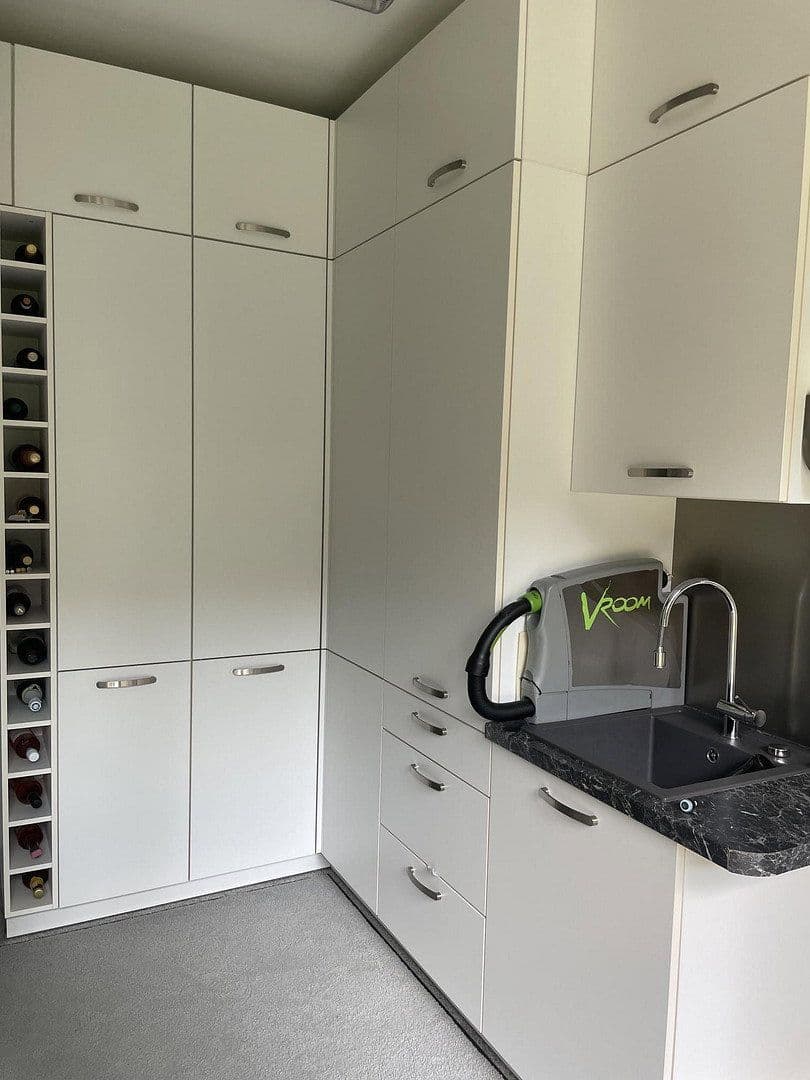 Predaj domu 250 m², pozemok 2.300 m², Glienicke/Nordbahn, Brandenbursko Predaj domu 250 m², pozemok 2.300 m², Glienicke/Nordbahn, Brandenbursko