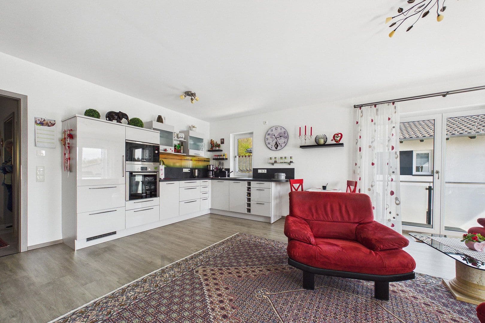 Predaj bytu 3-izbový 84 m², Wiesenweg 2, Hengersberg, Bavorsko Predaj bytu 3-izbový 84 m², Wiesenweg 2, Hengersberg, Bavorsko