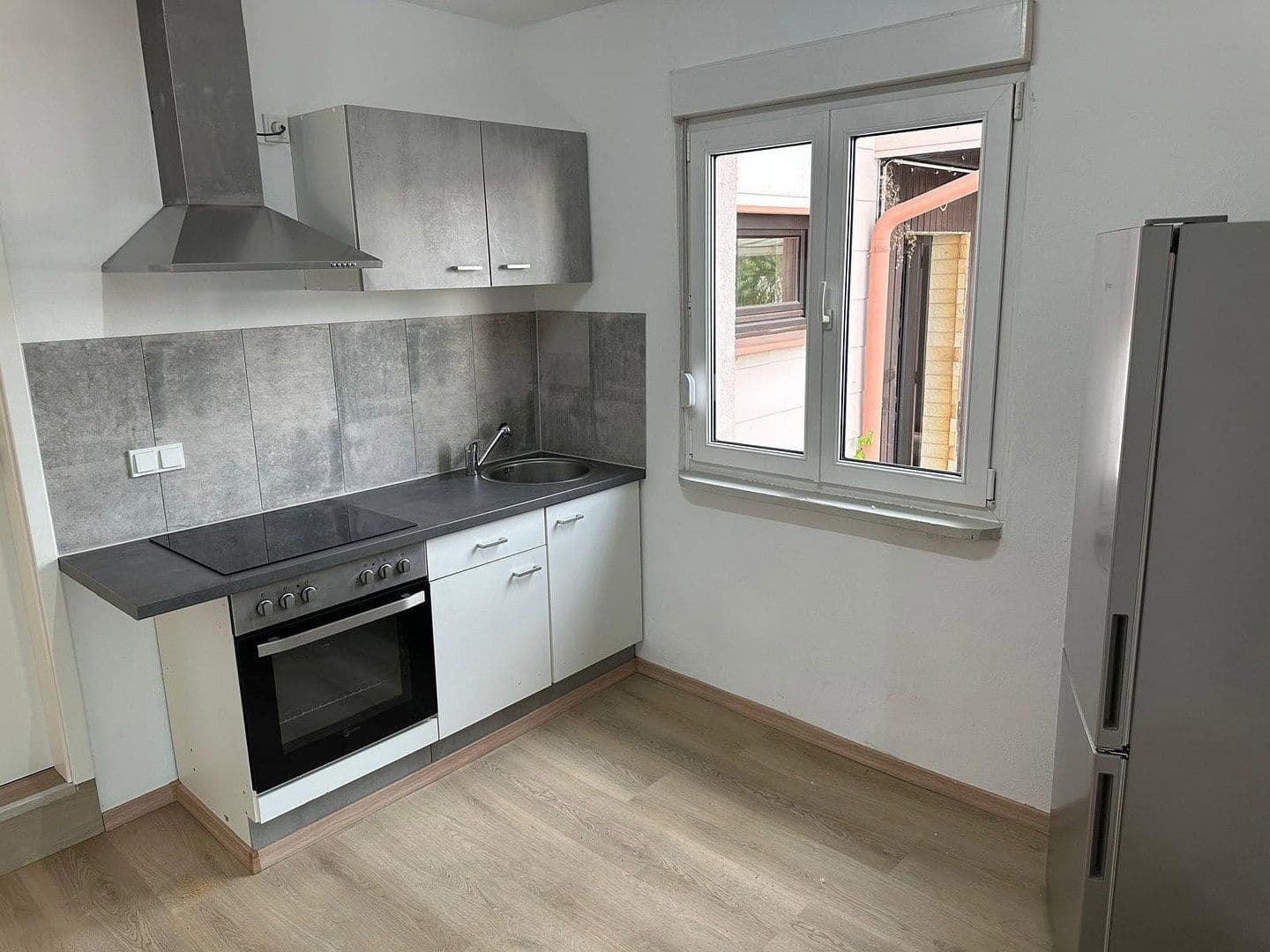 Prenájom bytu 16 m², Homburg, Sársko Prenájom bytu 16 m², Homburg, Sársko